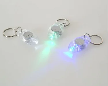 Köp Nyckelring LED 3-pack Nyckelring LED 3-pack