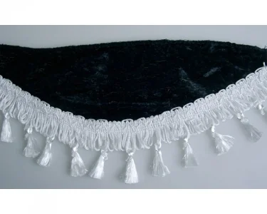 Vindrute-Dekor Plysh Fransar - Black/White