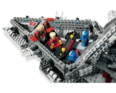 LEGO Star Wars Venator-Class Republic Attack Cruiser 8039