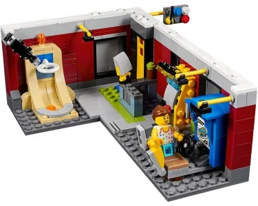 LEGO Creator Modular – Skateboardhus 31081