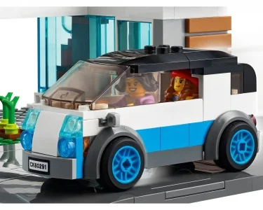 LEGO City 60291, Family House