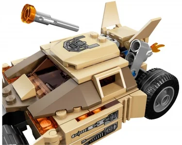 LEGO DC Comics Super Heroes 76001, The Bat vs. Bane Tumbler Chase