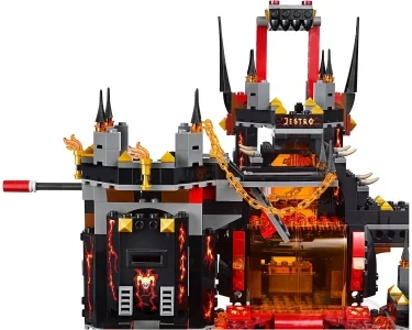 LEGO Nexo Knights 70323, Jestros Volcano Lair LEGO Nexo Knights 70323, Jestros Volcano Lair