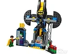 LEGO Juniors 10753, The Joker Batcave Attack