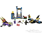LEGO Juniors 10753, The Joker Batcave Attack