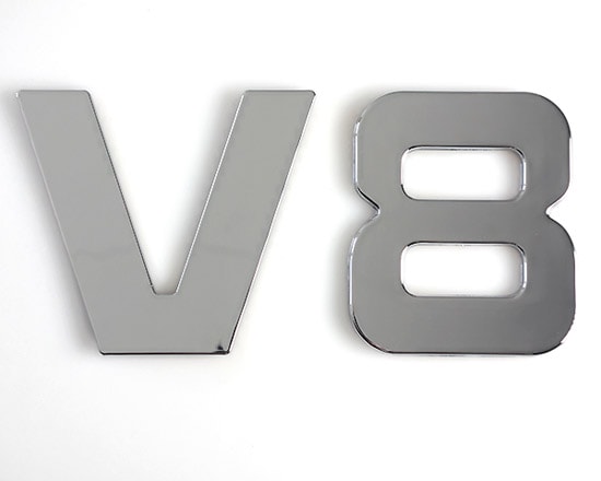 Köp V8 - Emblem BIG Billigt Online